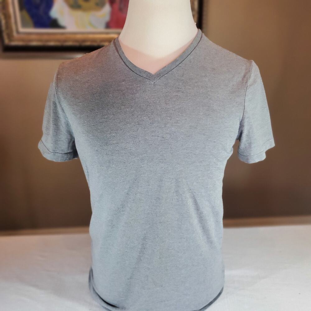 Goodfellow & Co Men's Shirt | M Gray V-Neck